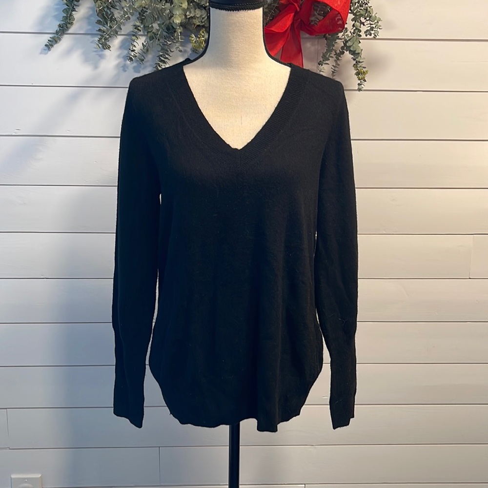 J Crew cashmere V neck sweater (3) bundle